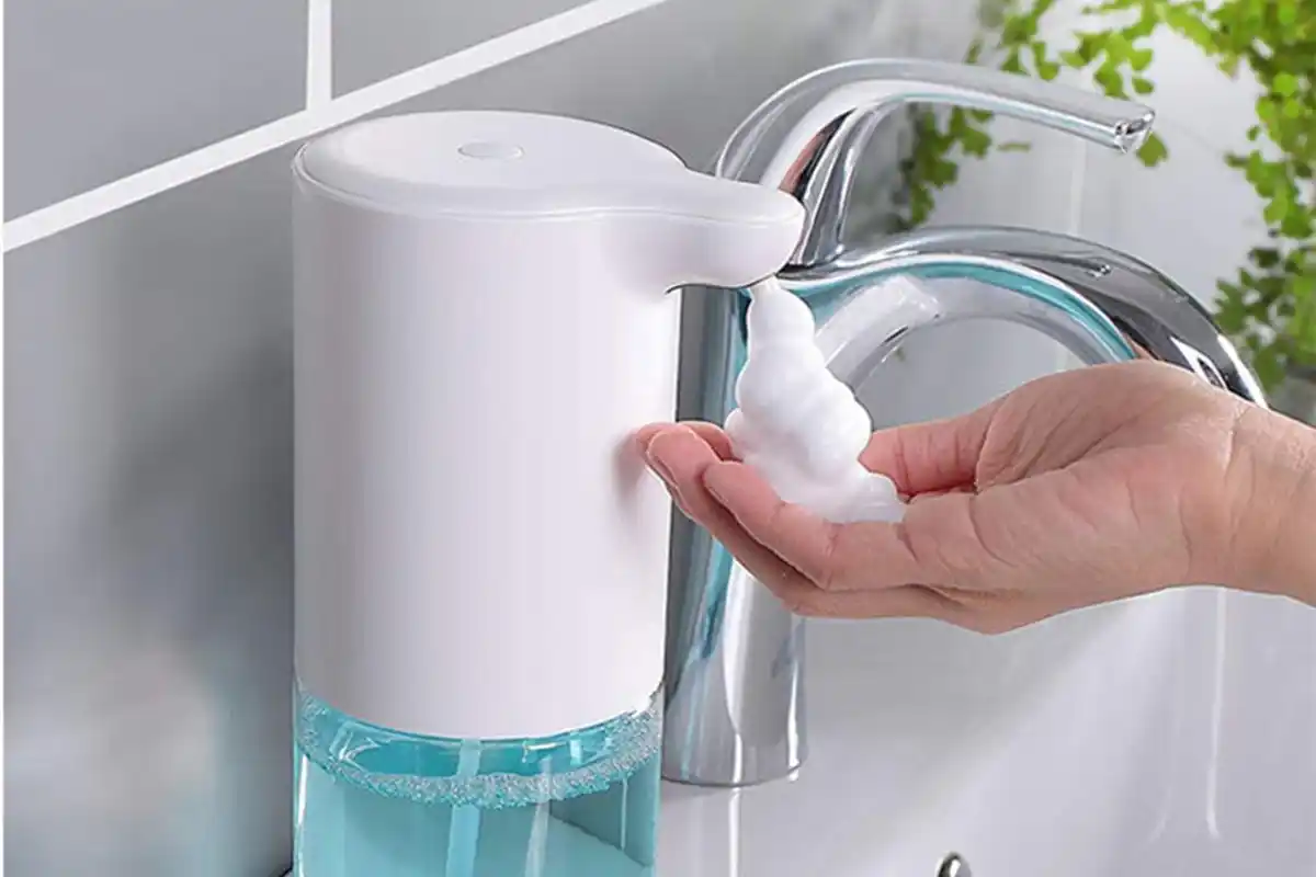 A Nova Tendência Elegante que Substitui o Saboneteiro nos Banheiros