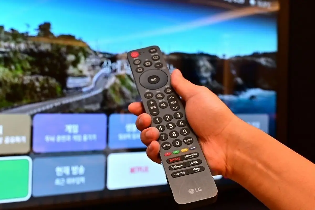 A LG Apresenta uma TV Desenvolvida para Idosos: Menu Simples, Botões Grandes e Lembretes de Medicamentos