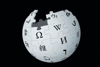 Wikipedia em Perigo: IA Está Roubando Leitores, Alertam Fundadores