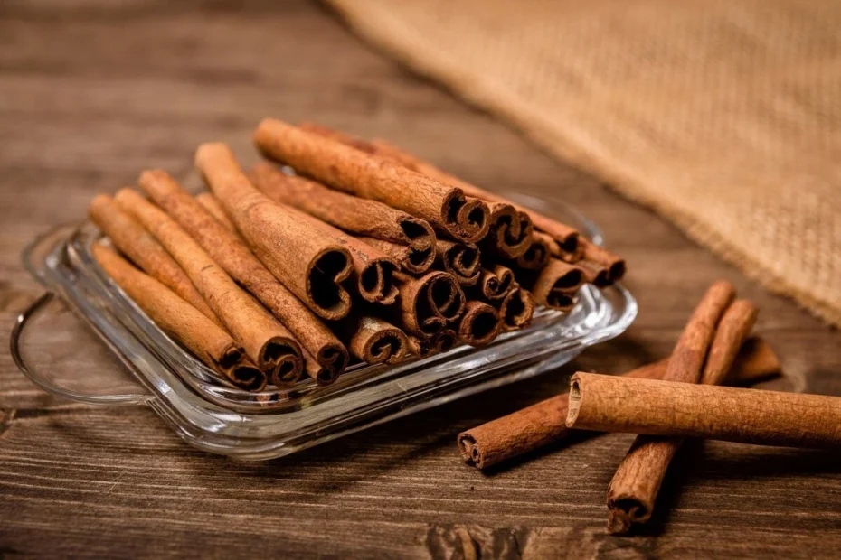 Onde colocar ramos de canela para atrair abundância, segundo o Feng Shui