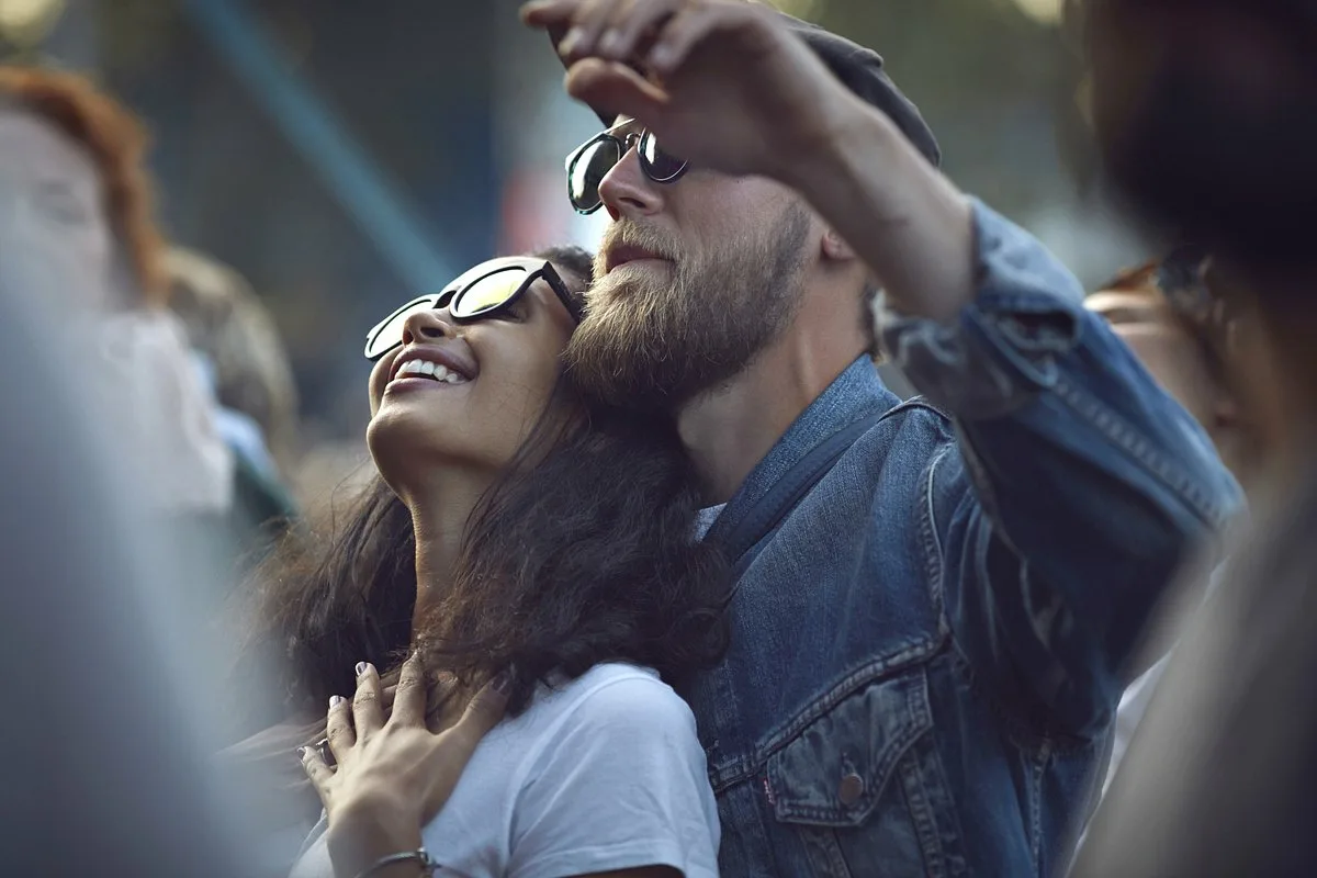 5 Características Comuns das Pares Mais Felizes: Especialista em Relacionamentos Revela