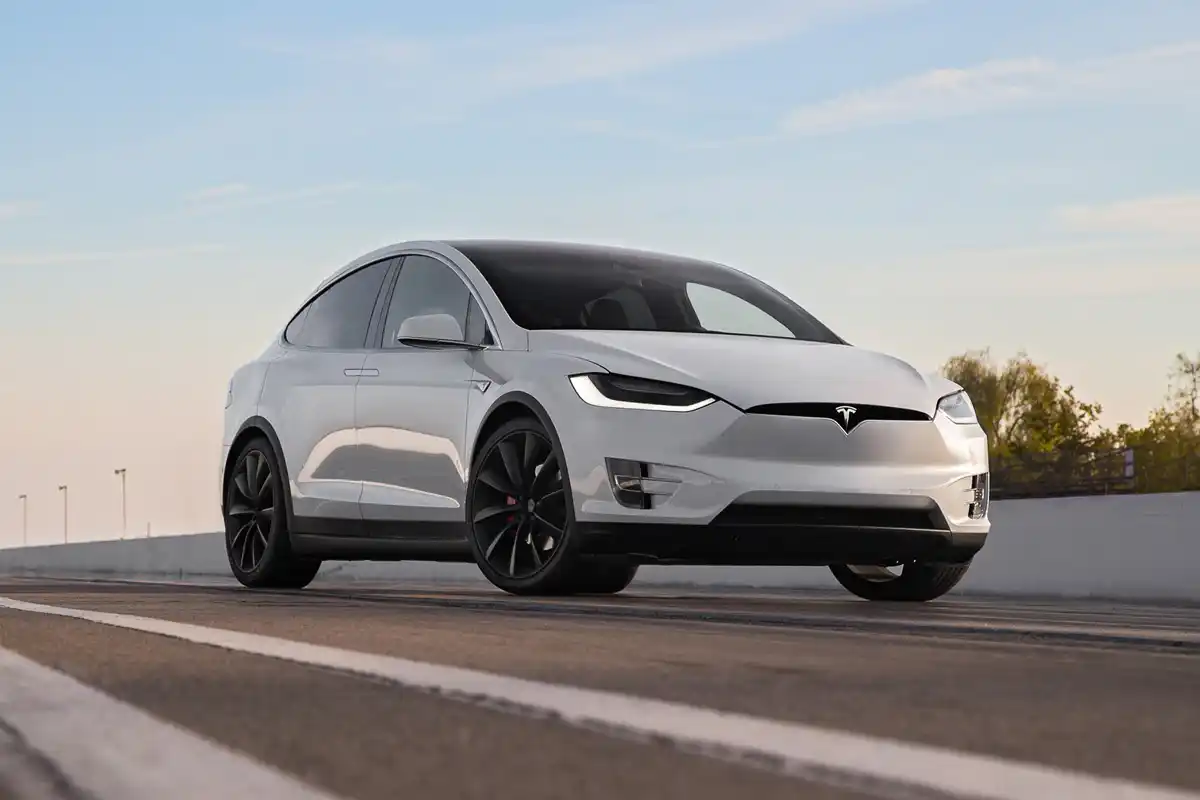 Os 5 elétricos que não têm medo do inverno (e que te levam a casa mesmo com neve até aos joelhos)