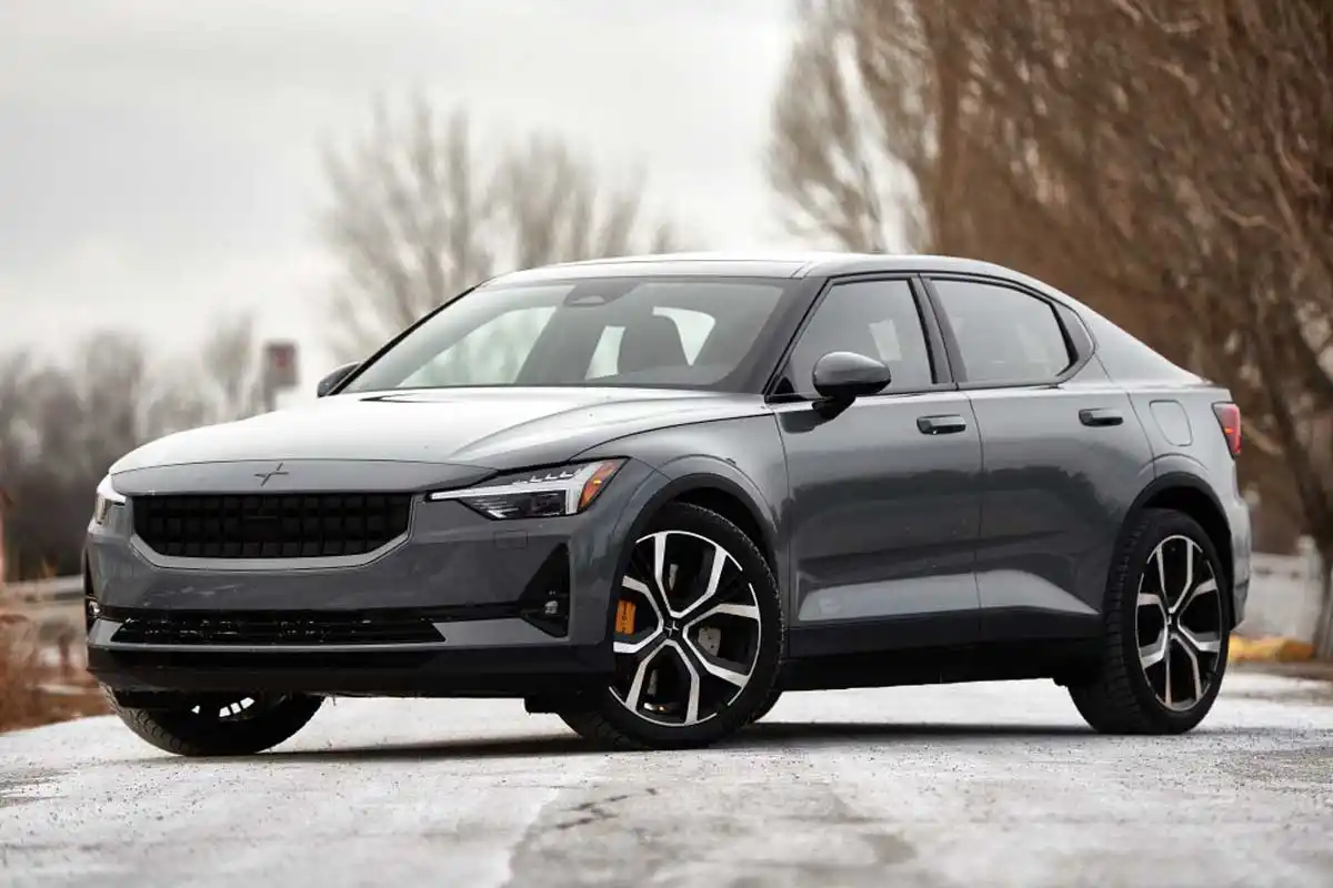 Os 5 elétricos que não têm medo do inverno (e que te levam a casa mesmo com neve até aos joelhos)