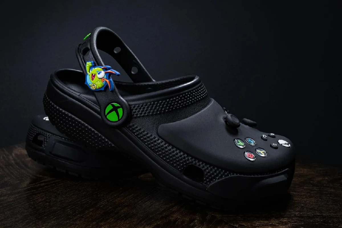 Os Crocs Xbox são o statement piece mais inesperado (e mais cool) do streetwear gamer em 2025