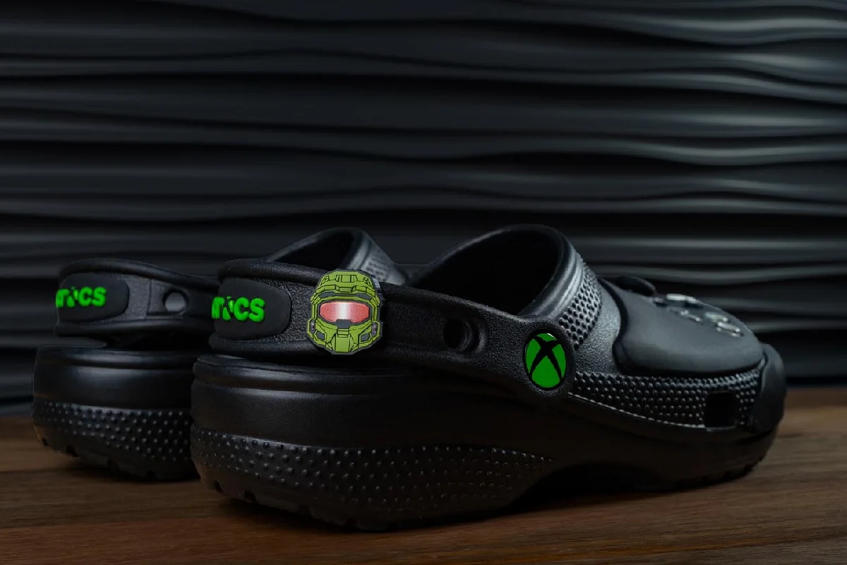 Os Crocs Xbox são o statement piece mais inesperado (e mais cool) do streetwear gamer em 2025
