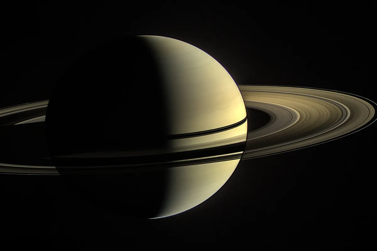 Mistério em Titã: o enigma do canal congelado