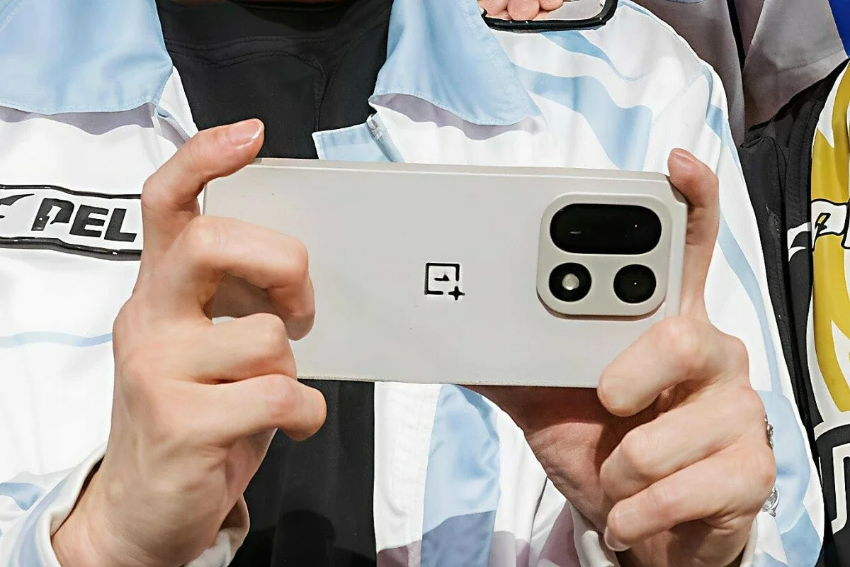 O OnePlus 15: A Bateria que Muda Tudo no Mundo dos Smartphones