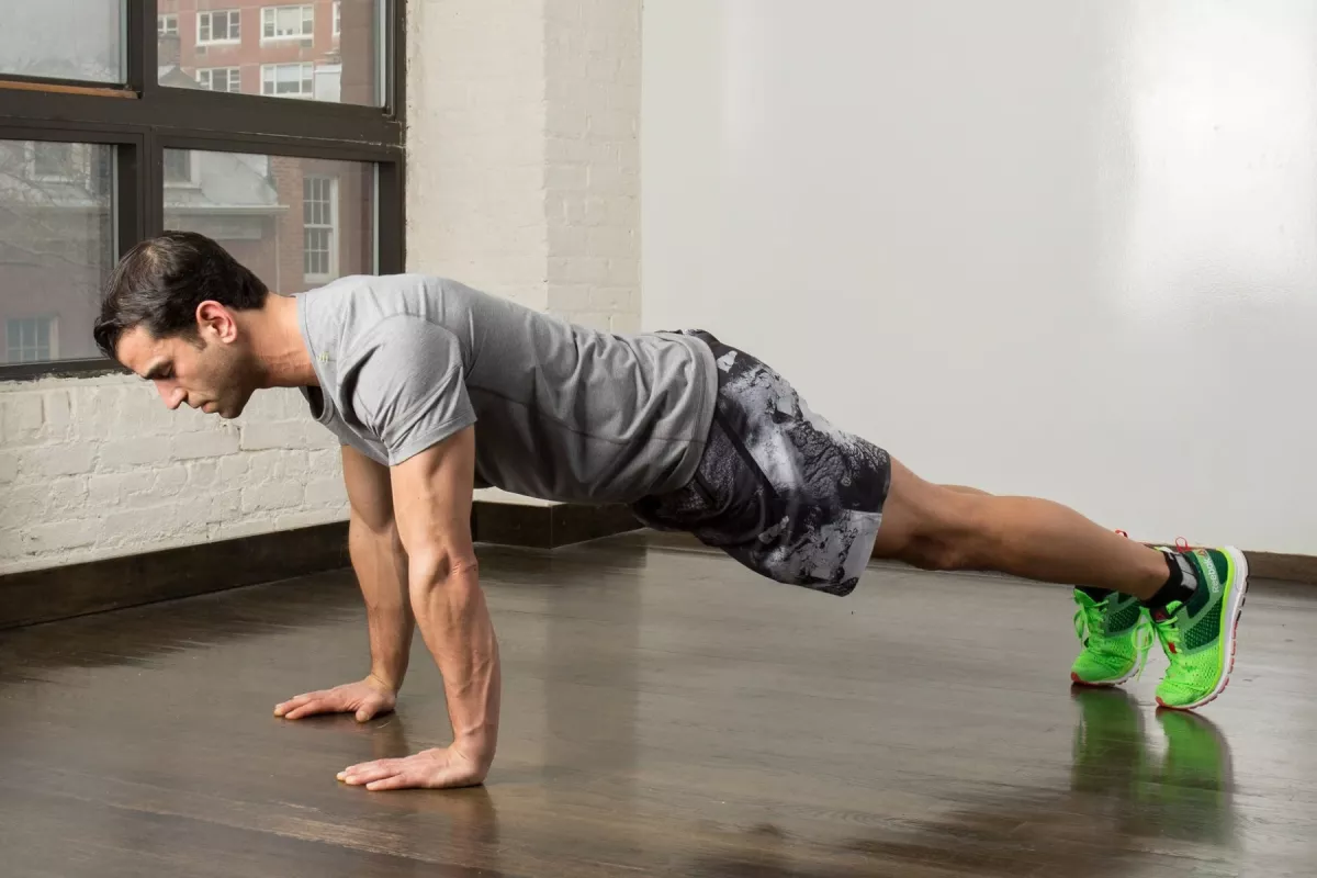 4 exercícios para treinar em casa e ganhar massa muscular – sem material