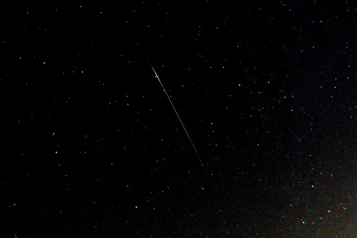 Por Que o Céu na Terra é Azul e no Espaço é Preto: A Resposta Pode Surpreender