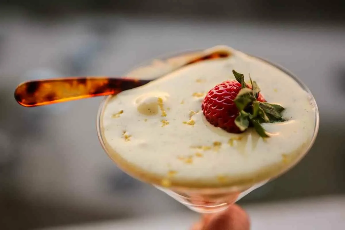Sobremesa Sabayon: Receita Clássica de um Creme Delicado