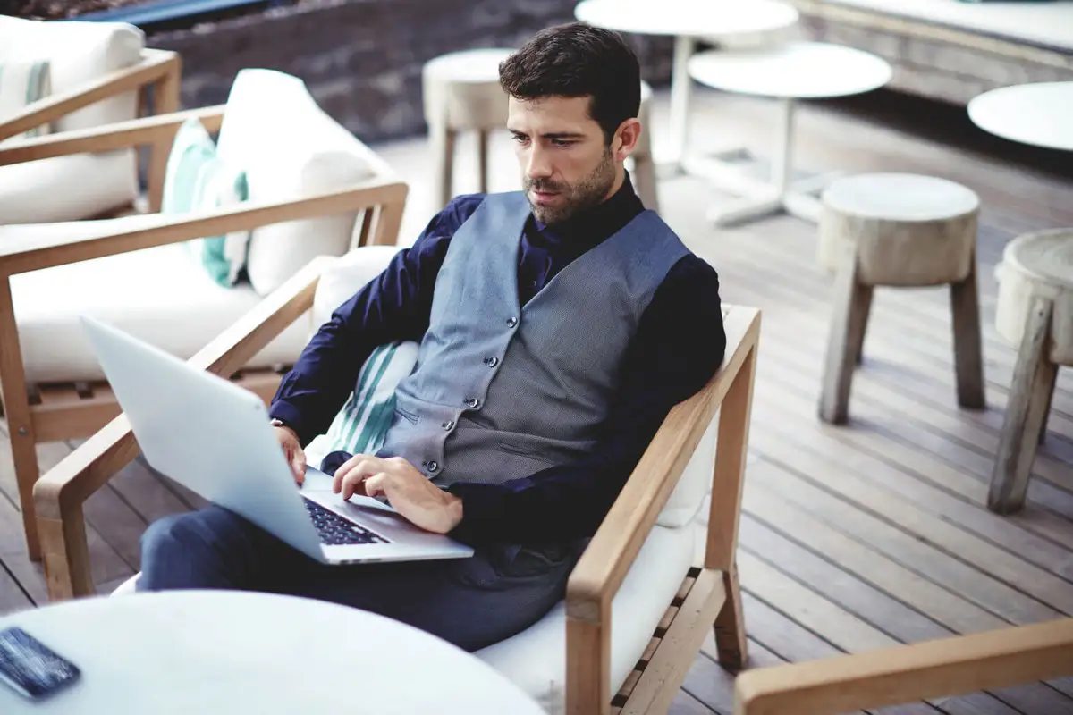 Teste com Árvore de Natal: Escolha uma Árvore para Descobrir Seu Tipo de Personalidade